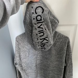 Calvin Klein Cropped Hoodie